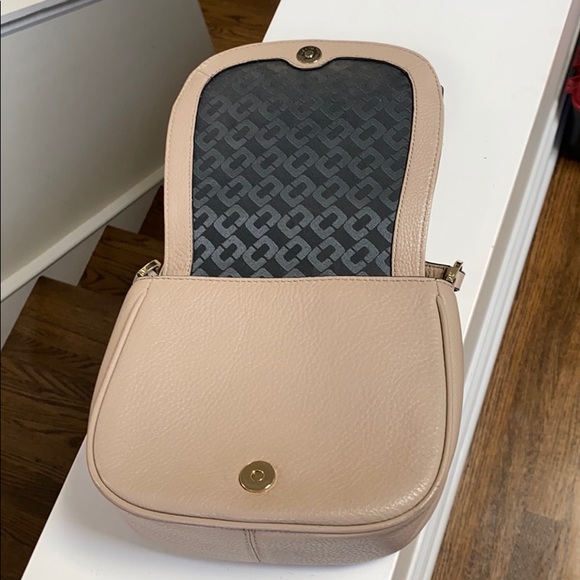 DVF Saddle Bag - Picture 5 of 10